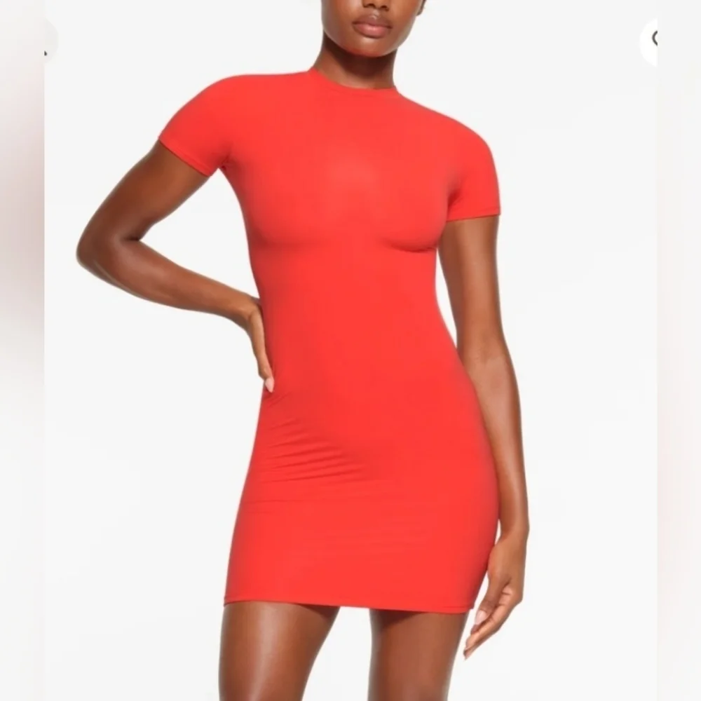 NWT Skims Fits Everybody Tshirt Dress In Poppy - Picture 1 of 5